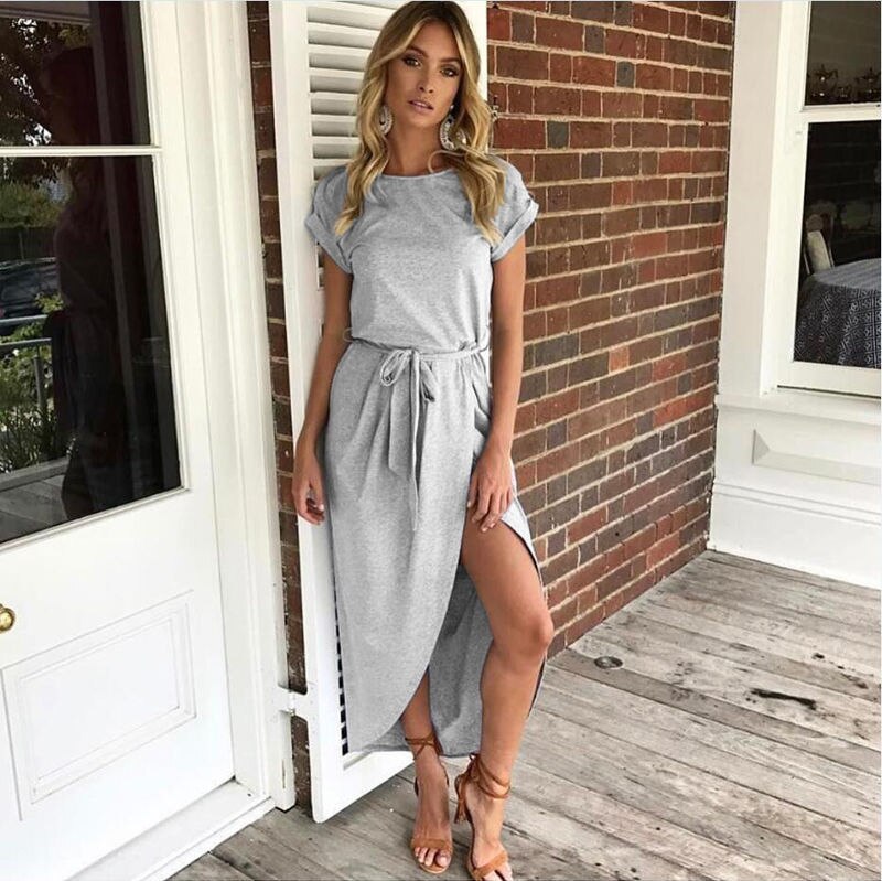Maxi dress with short sleeves