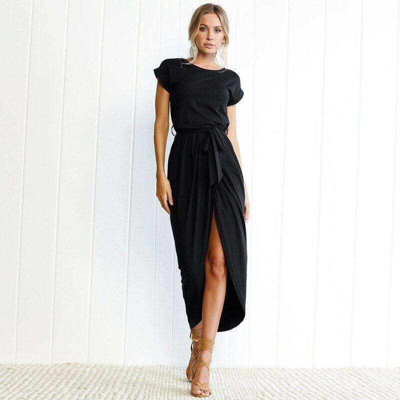 Maxi dress with short sleeves