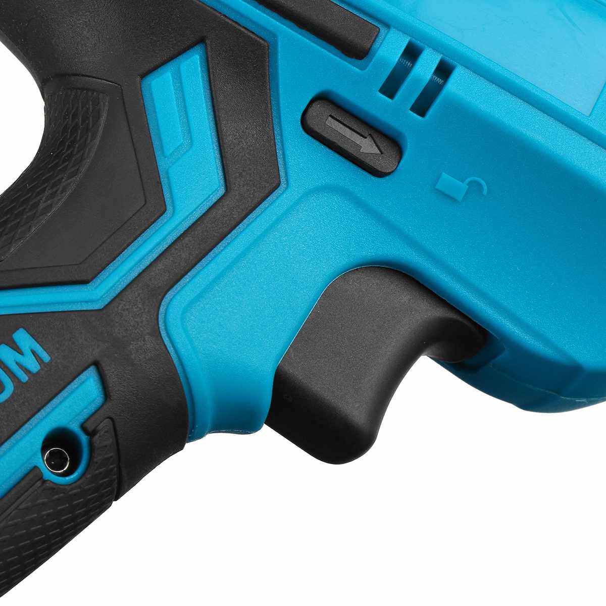 Reciprocating cordless saw
