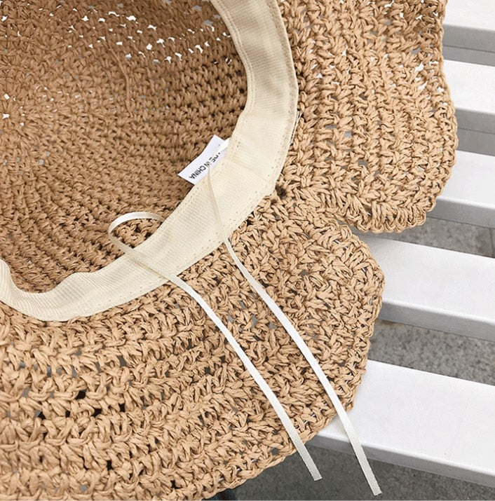 Wide brim straw hat