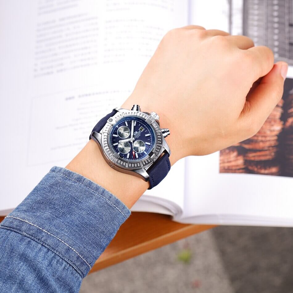 Automatic self-winding watch