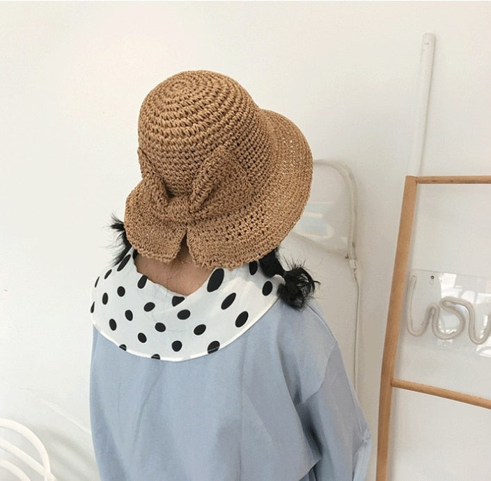 Wide brim straw hat