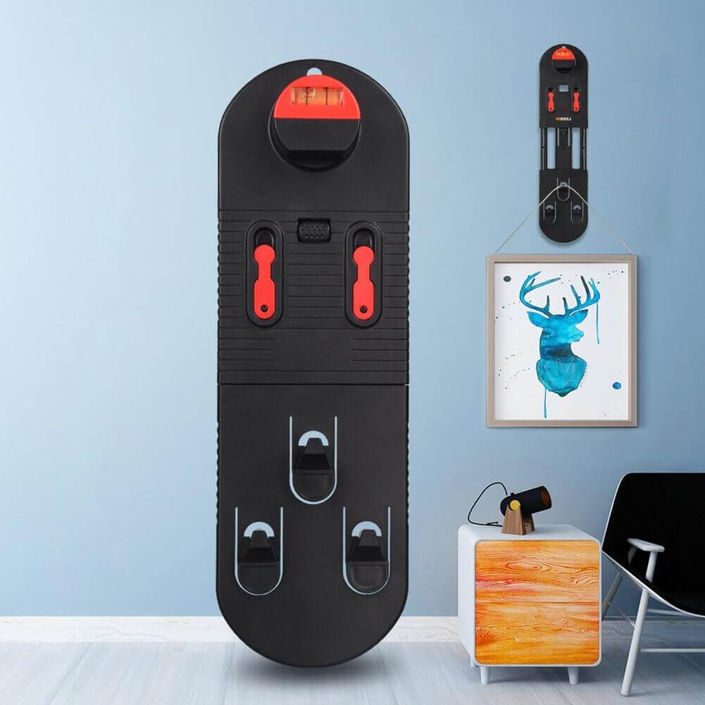 Tool set for hanging paintings