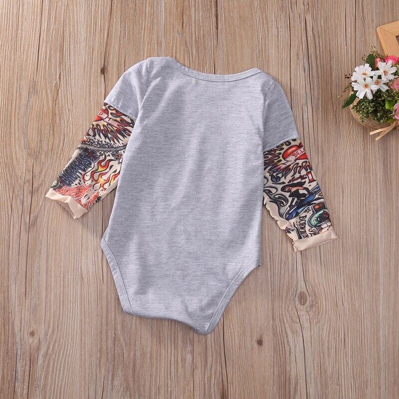 Baby-tatoveringsromper