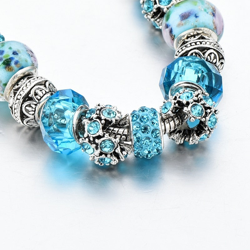 Armbånd med blå krystaller