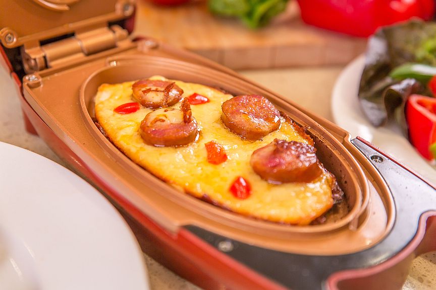Multifunctional non-stick pan