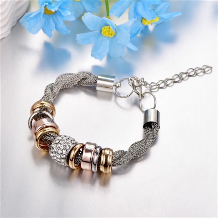 Intertwined Ring Accent Bracelet