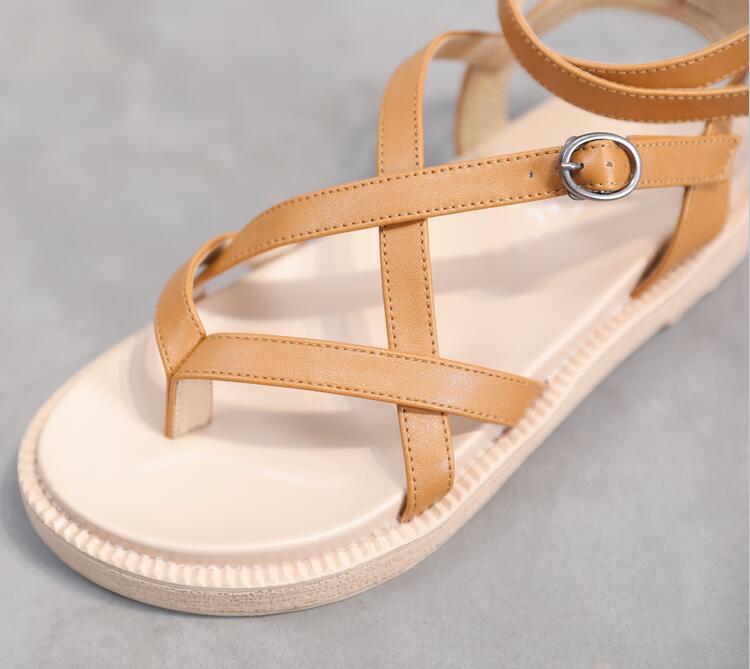 Casual open-toe student sandals
