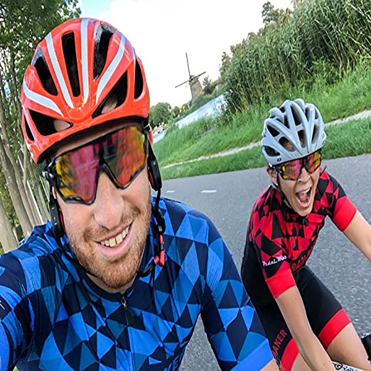 Photochromic sunglasses