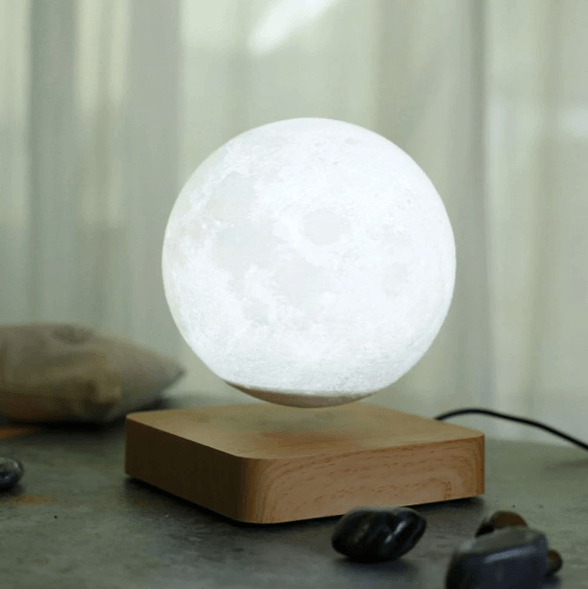 Svevende månenattlampe