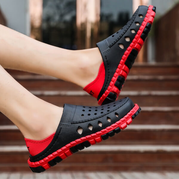 Lightweight Hole Comfy Clogs
