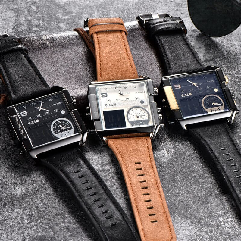 Triple time zone watch