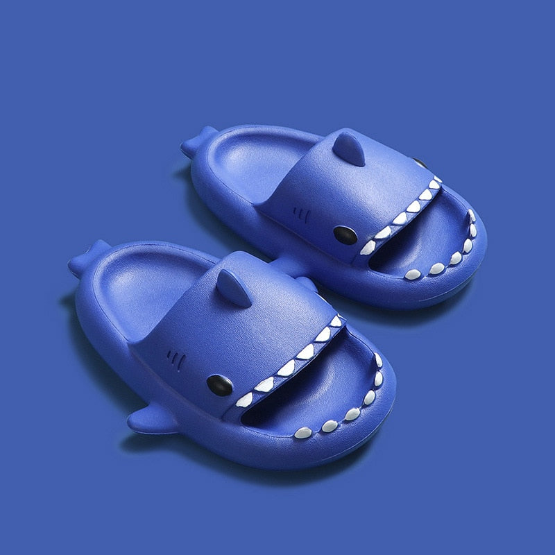 Baby and children's slippers with shark
