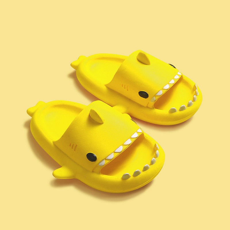 Baby and children's slippers with shark