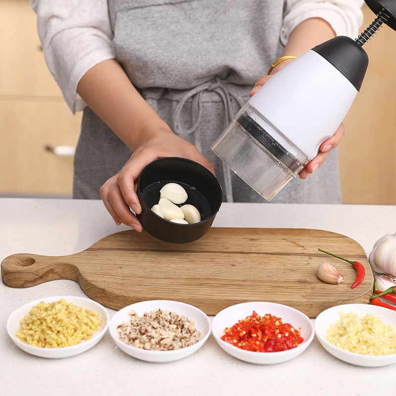 Manual food chopper