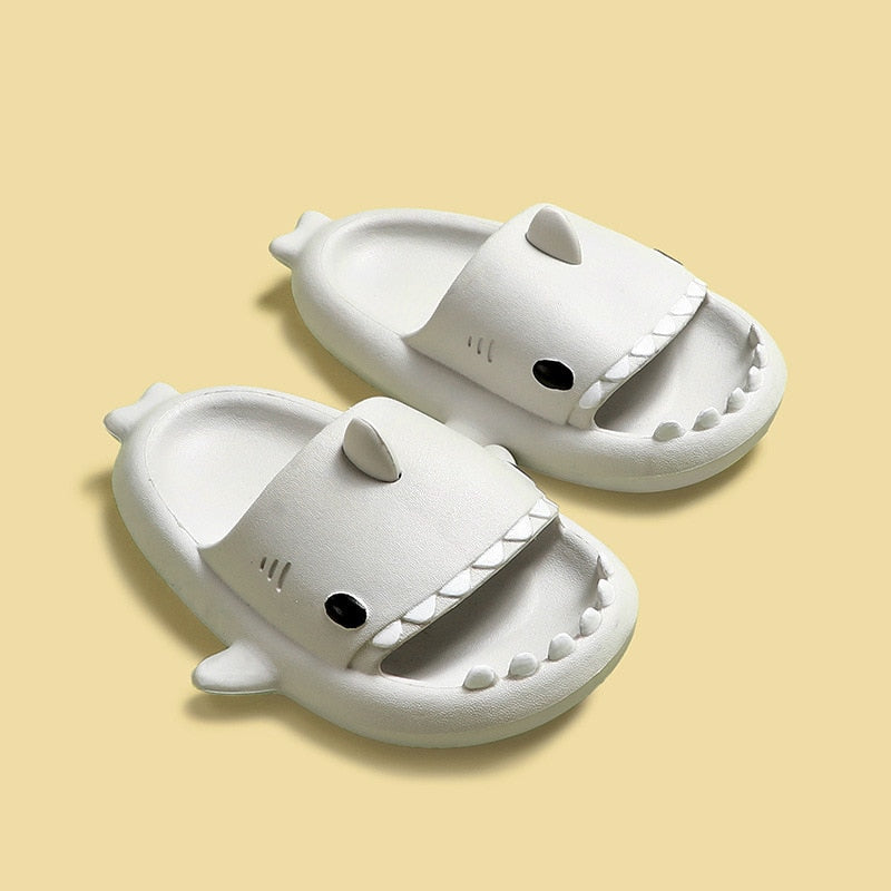 Baby and children's slippers with shark