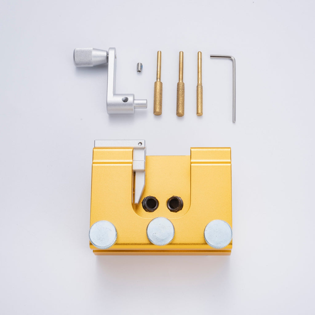 Portable chainsaw sharpener tool