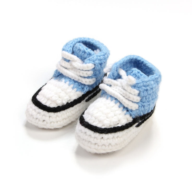 Knitted lace-up shoes