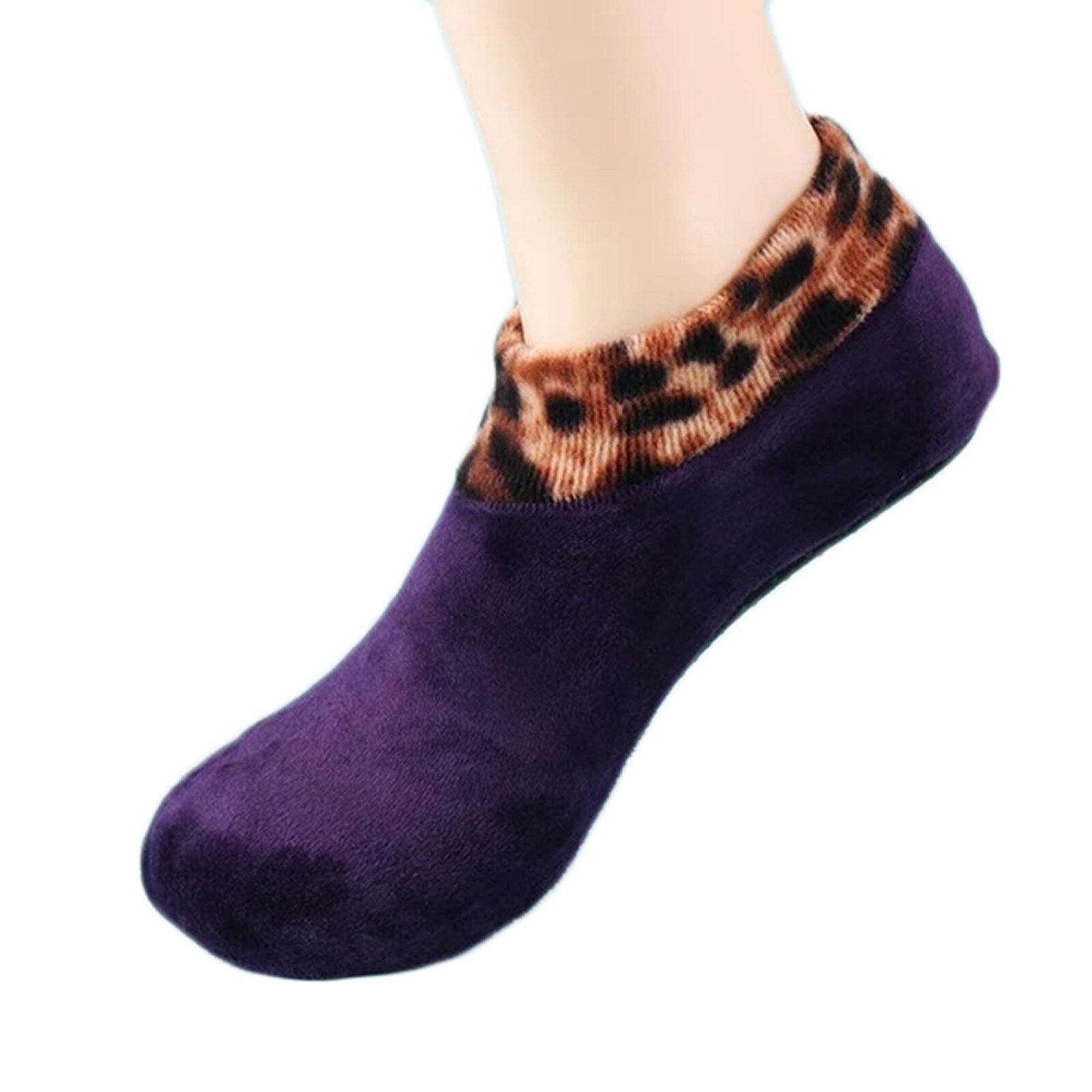 Non-slip thermal socks for indoor use