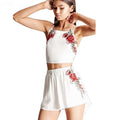 Set with embroidered crop top and shorts with flowers