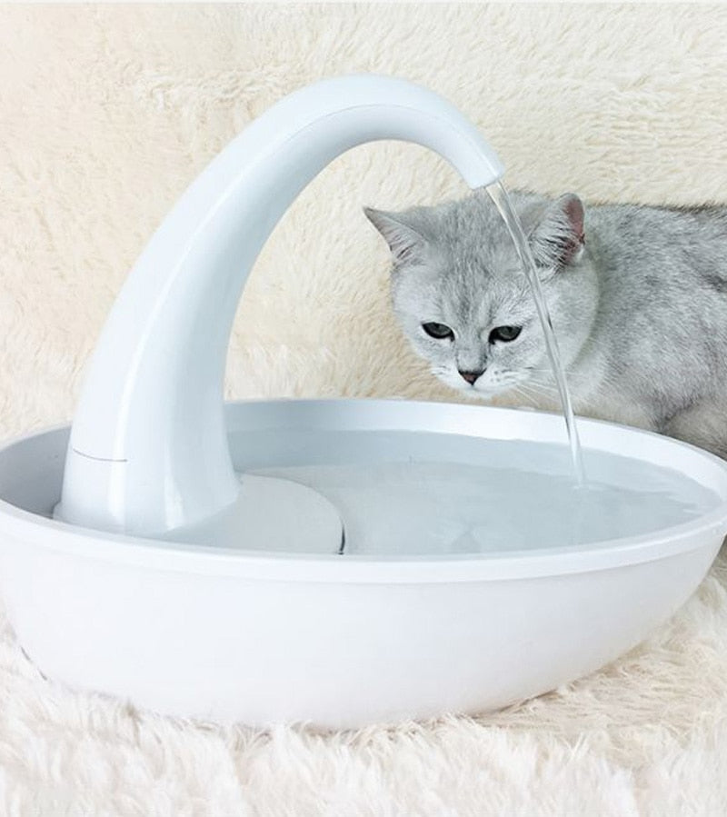 Premium automatisk drikkefontene til katter