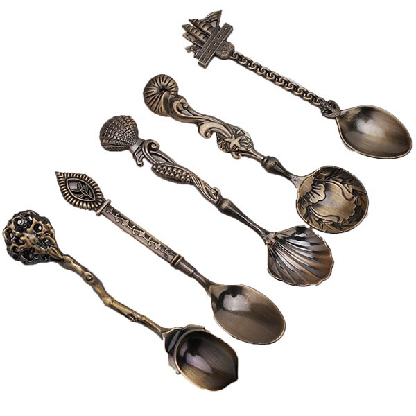 Vintage spoon set