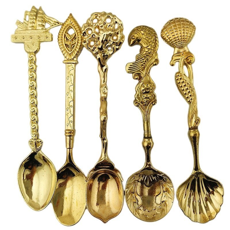 Vintage spoon set