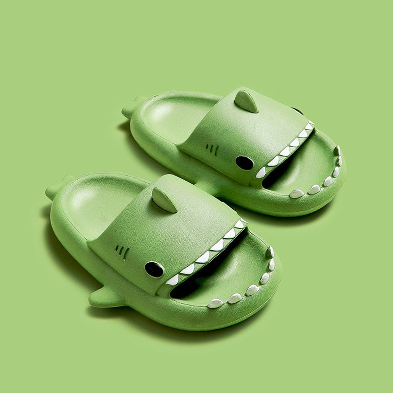Baby and children's slippers with shark
