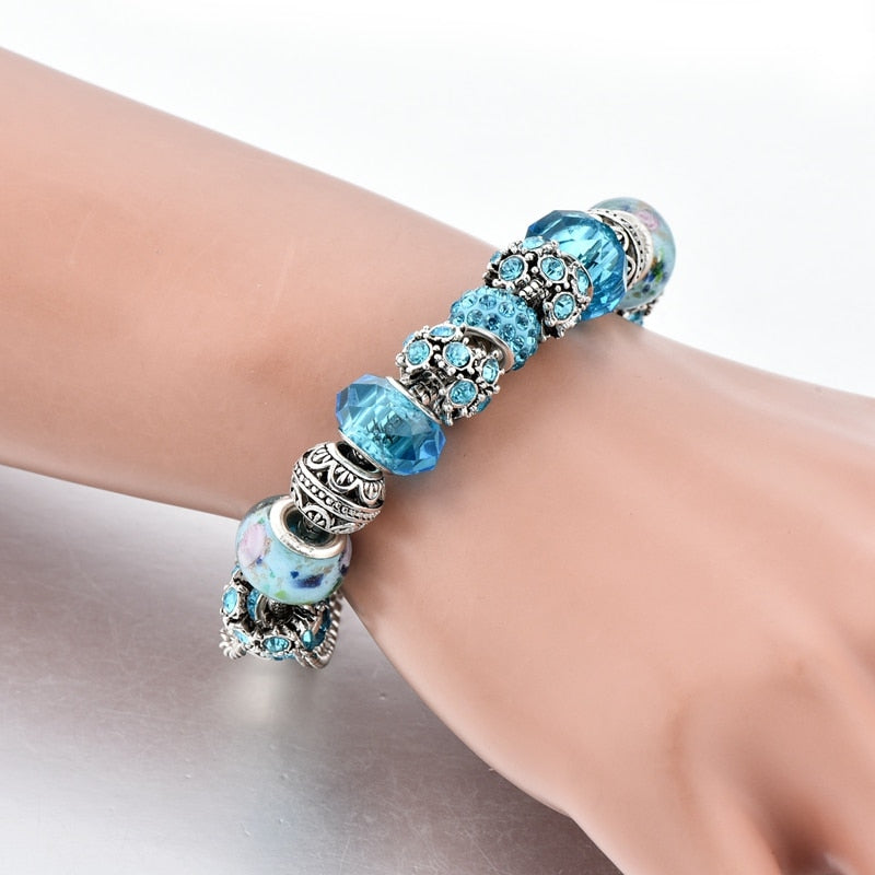 Armbånd med blå krystaller