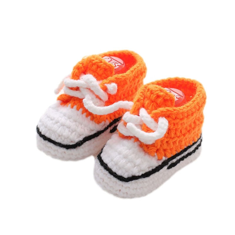 Knitted lace-up shoes