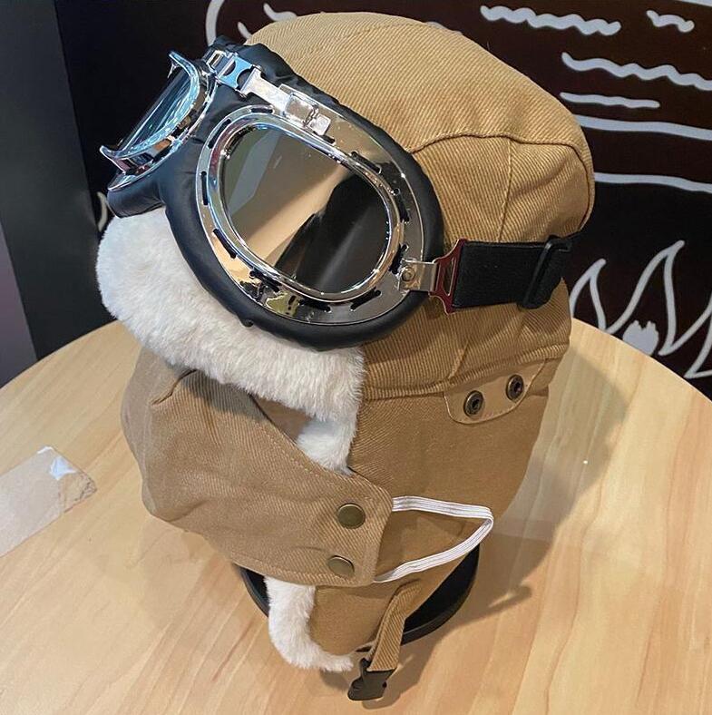 Pilotlue med øreklaffer