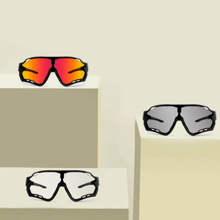 Photochromic sunglasses