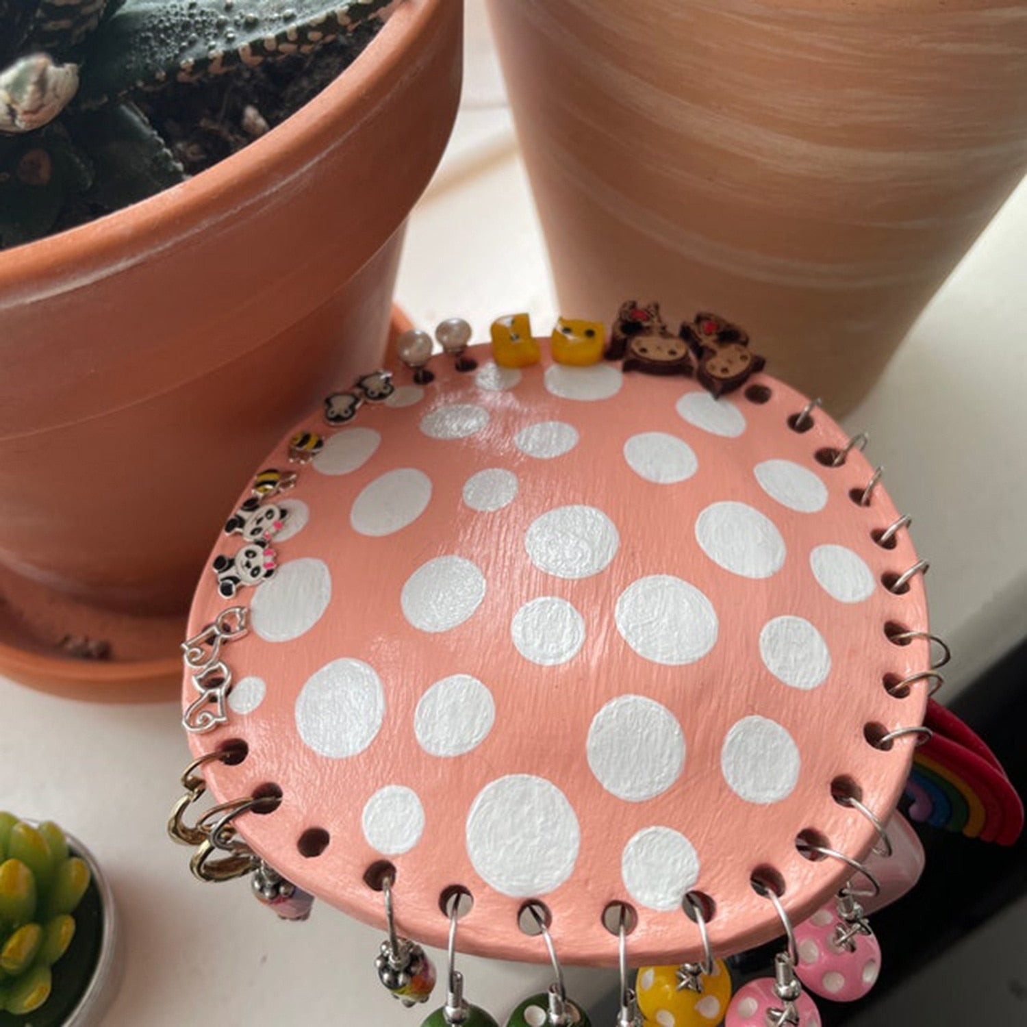 Mushroom jewelry holder
