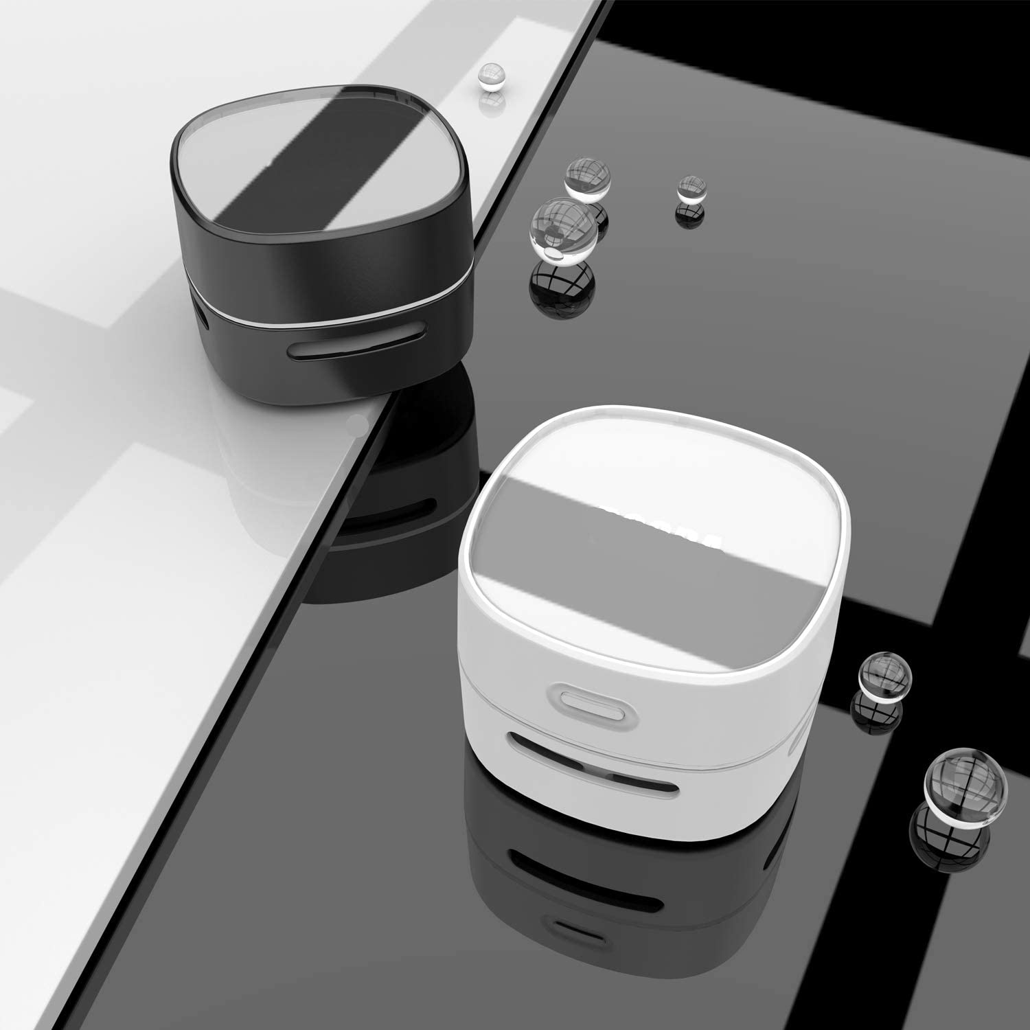 Desktop vacuum cleaner