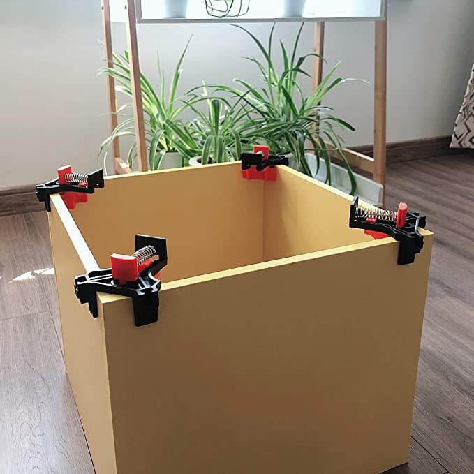 Corner Clamp Corner