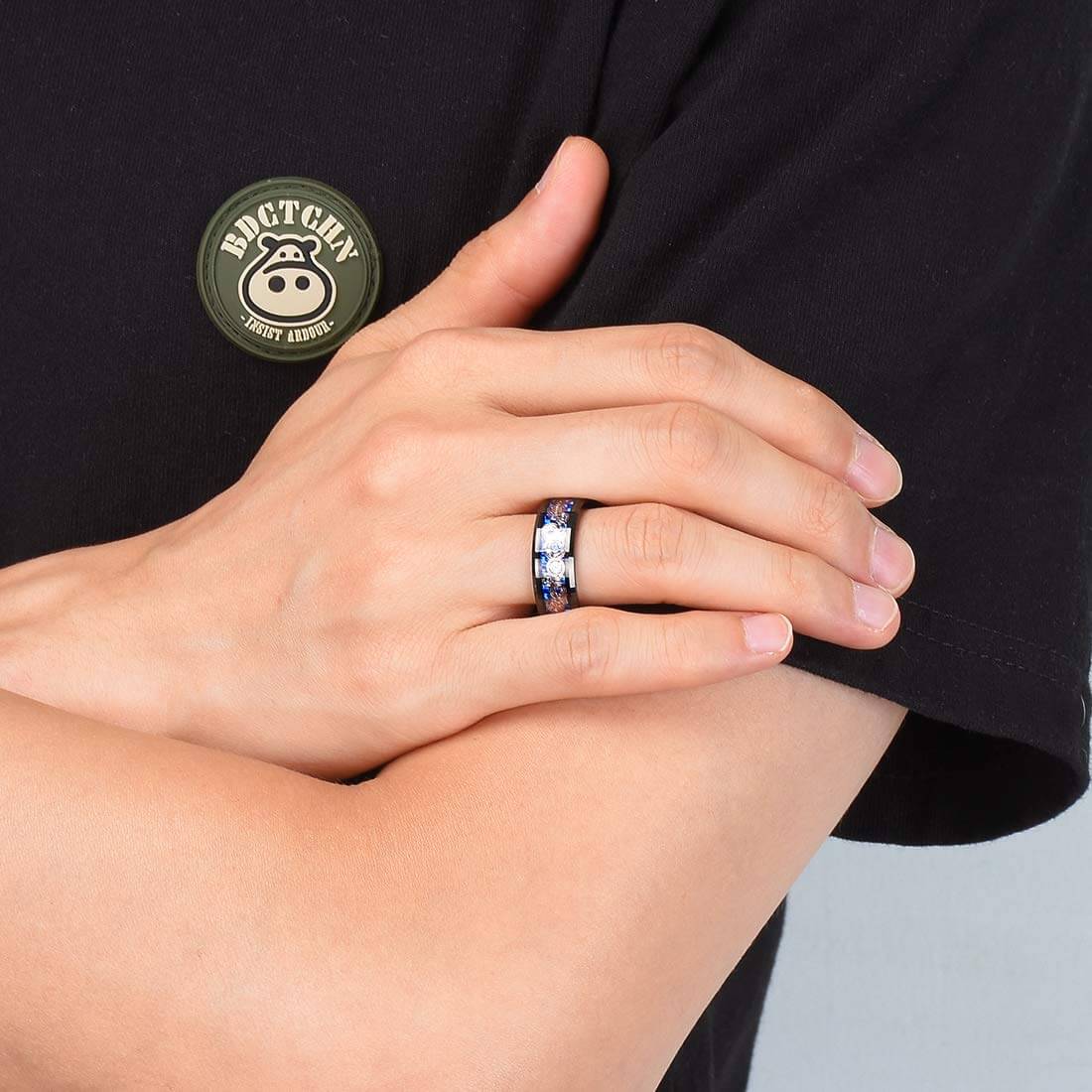 Carbon Fiber Celtic Dragon Ring