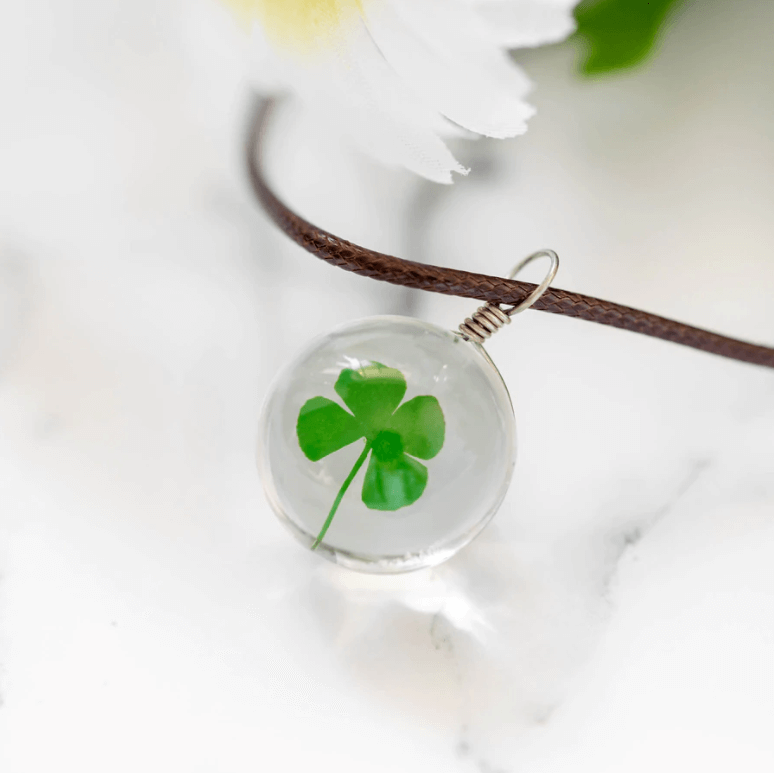 Four-leaf clover necklace
