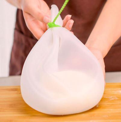 Magic Kneading Bag