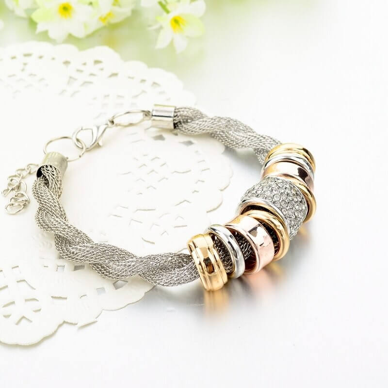 Intertwined Ring Accent Bracelet