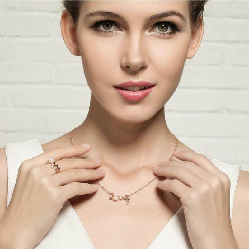 LOVE Pearl Necklace