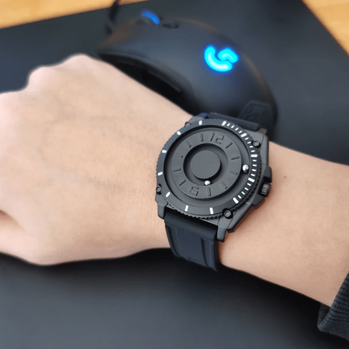 Eutour | Magnetic Bullet Watch