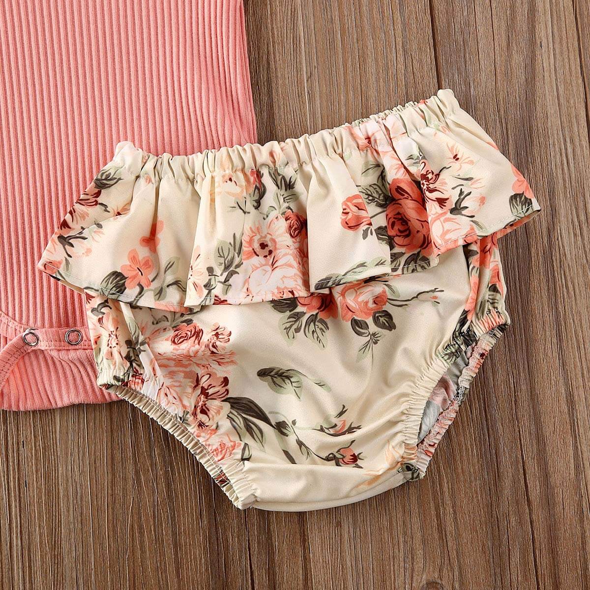 Ruffled Ribbed Floral Short Set