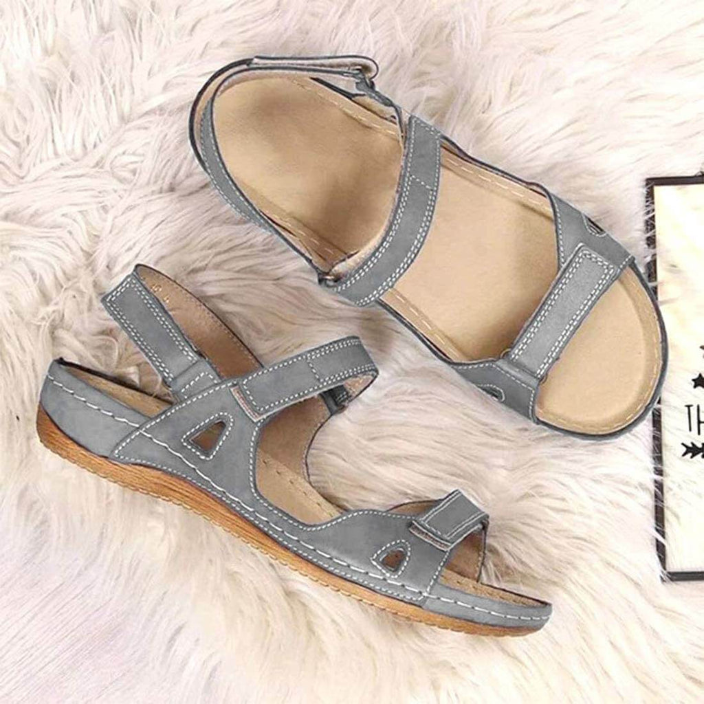 Flate uformelle sandaler med borrelås