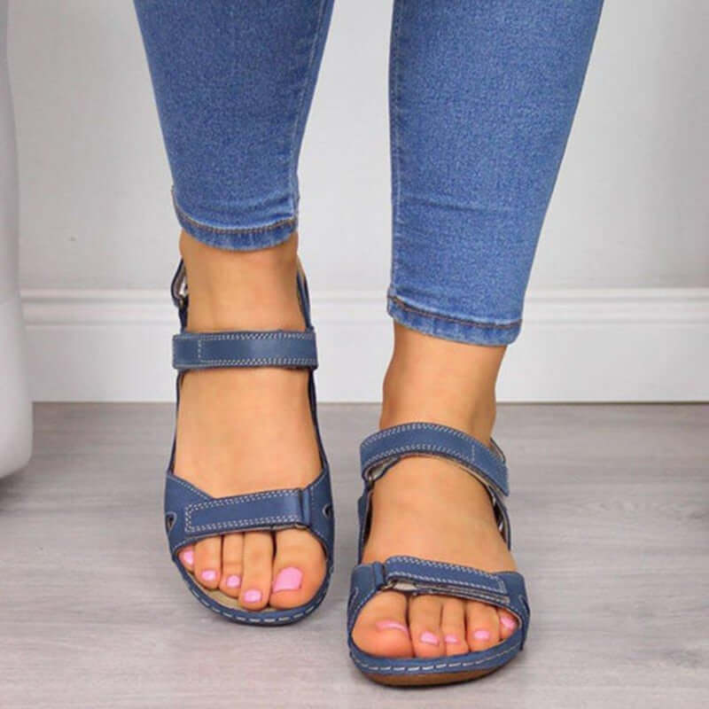 Flate uformelle sandaler med borrelås