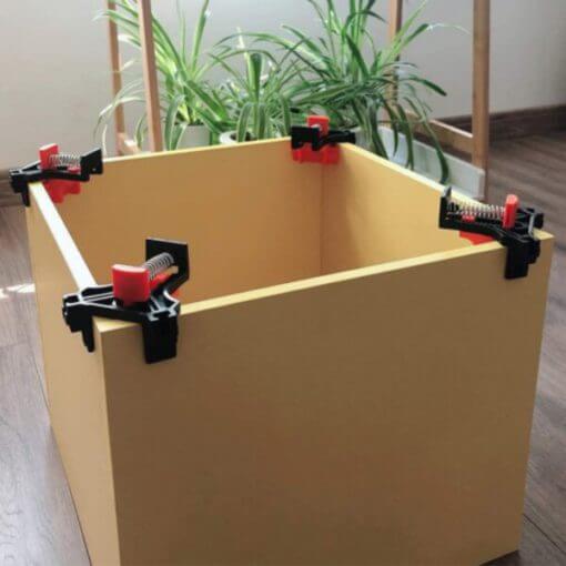90° Right Corner Clamp