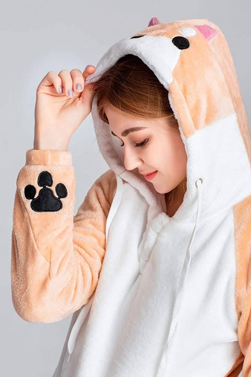 Shiba Inu-hund tegneseriehettegenser