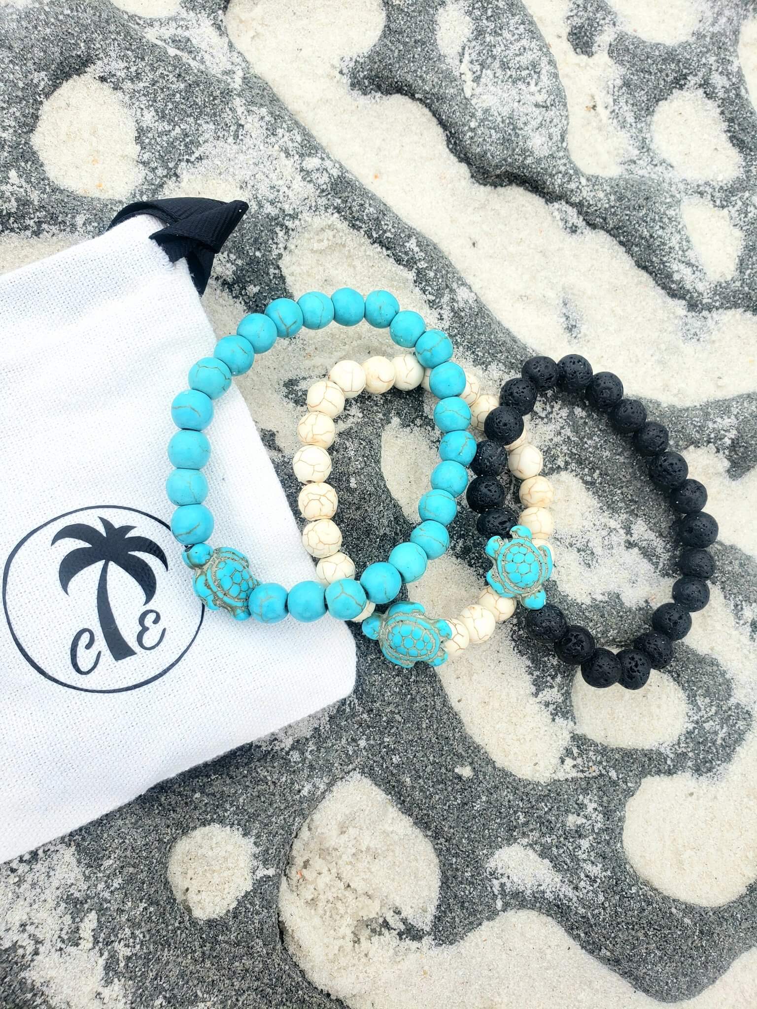 Turquoise Beaded Turtle Bracelet!